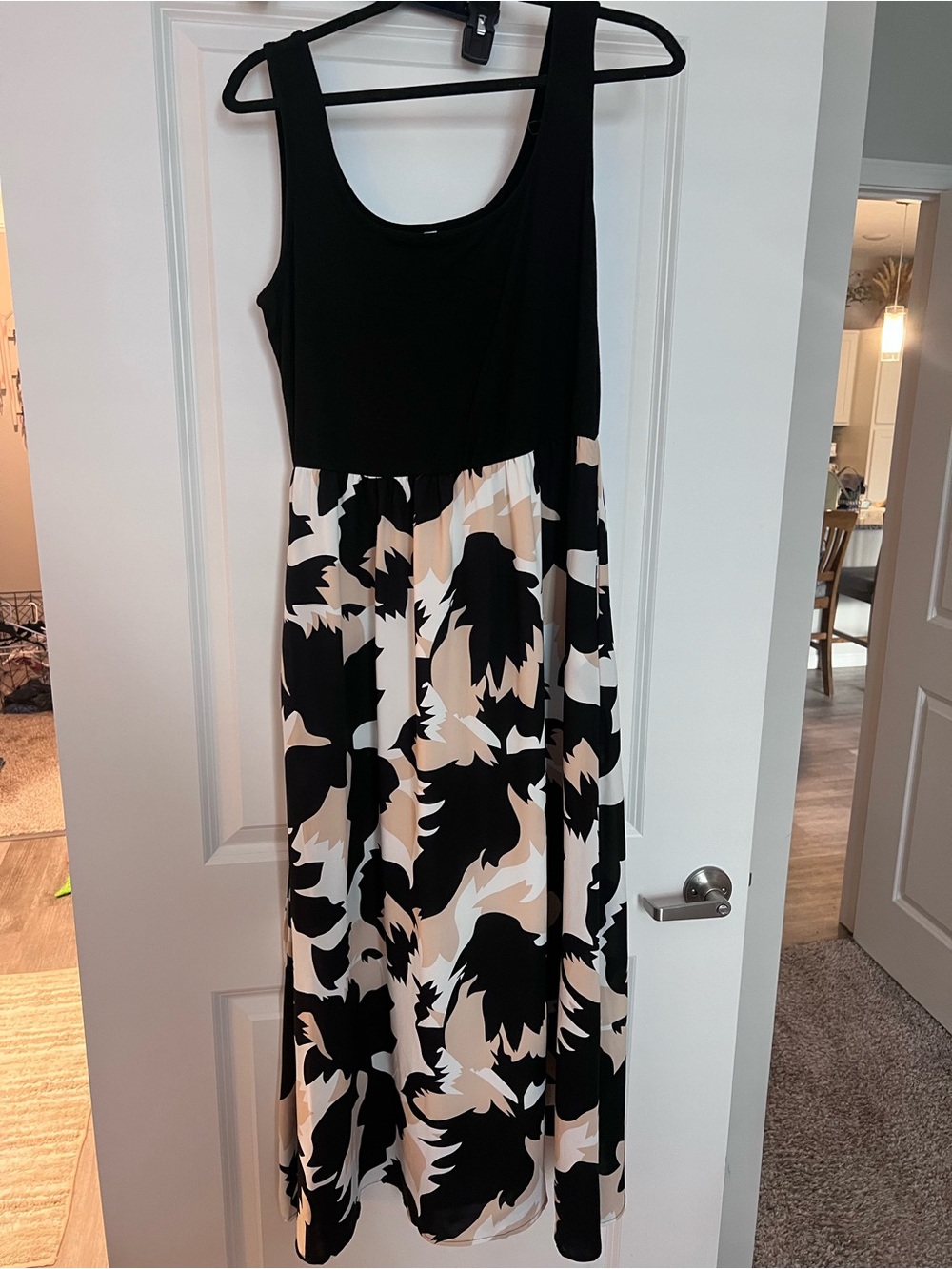 Sleeveless Black & Beige Floral-Print Maxi Dress